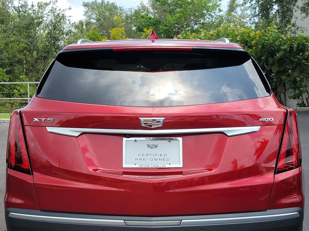 Certified 2022 Cadillac XT5 Premium Luxury w/ LPO, Premium Carpet Package FWD image 13