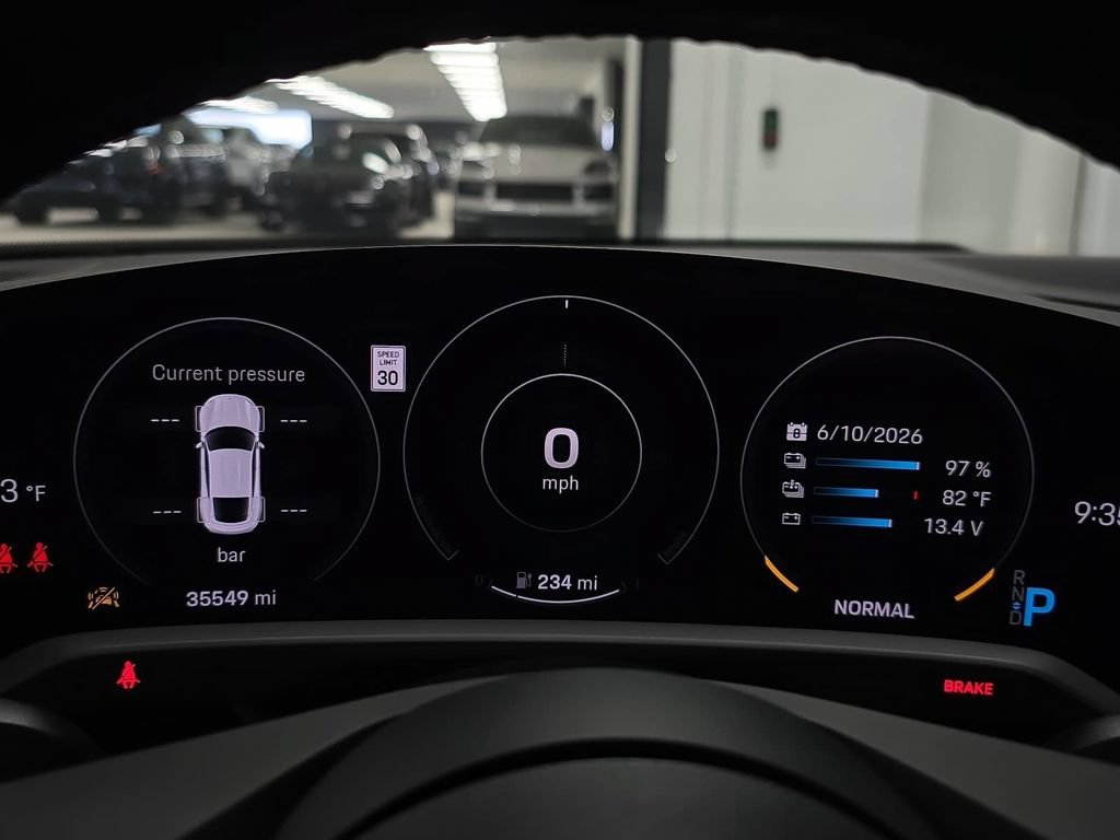 Certified 2022 Porsche Taycan RWD image 14