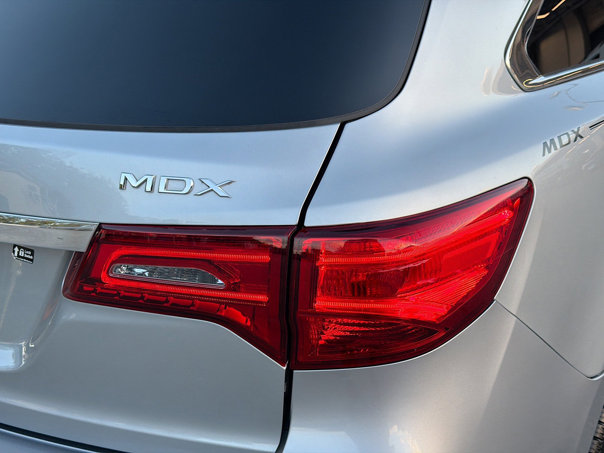 Used 2019 Acura MDX FWD w/ Advance Package image 28