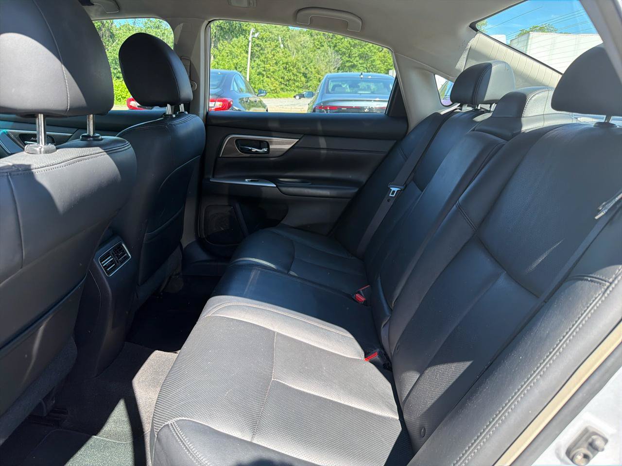 Used 2013 Nissan Altima 2.5 SL FWD image 21