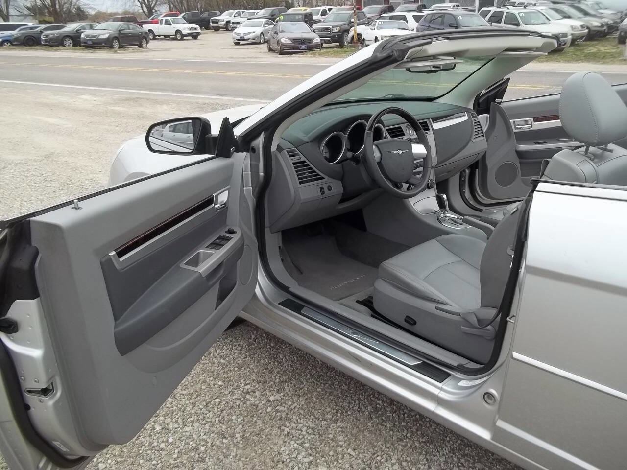 Used 2008 Chrysler Sebring Limited w/ Luxury Group image 15