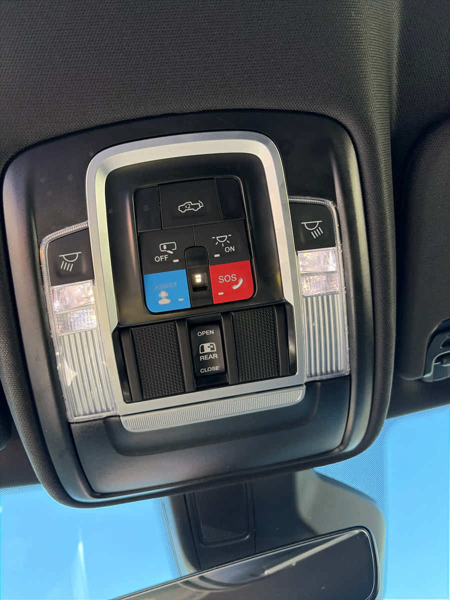 Used 2025 RAM 1500 Big Horn AWD/4WD image 28