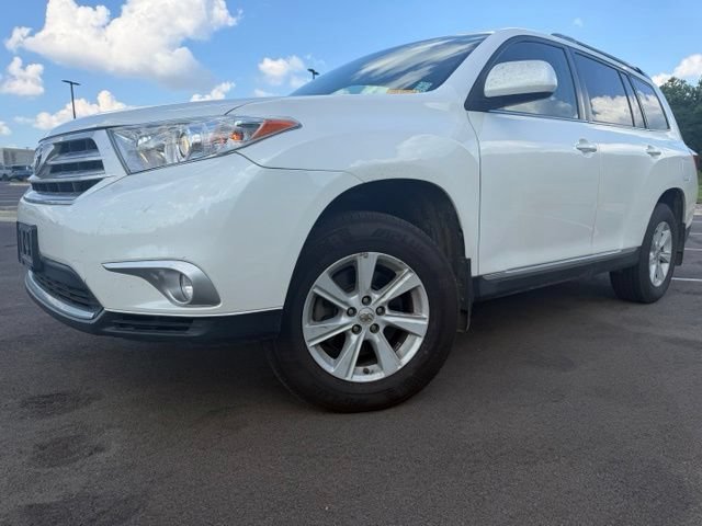 Used 2012 Toyota Highlander FWD w/ Tech Pkg image 5