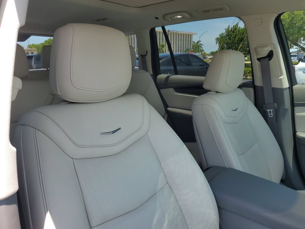 Certified 2022 Cadillac XT6 Premium Luxury AWD/4WD image 24