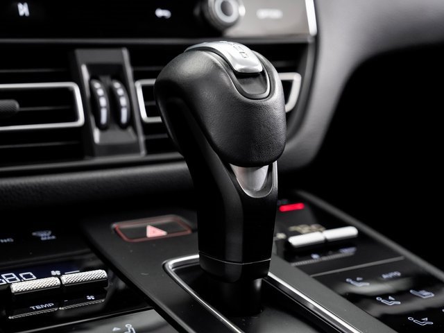 Used 2024 Porsche Macan image 22