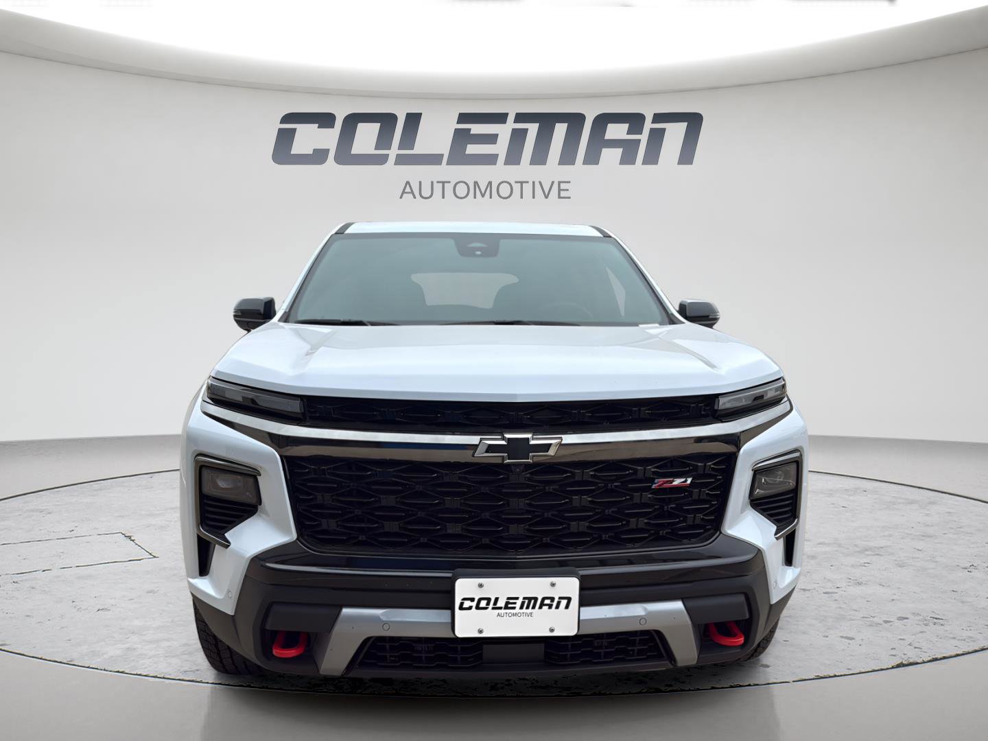 New 2026 Chevrolet Traverse Z71 w/ Enhanced Driving Package image 8