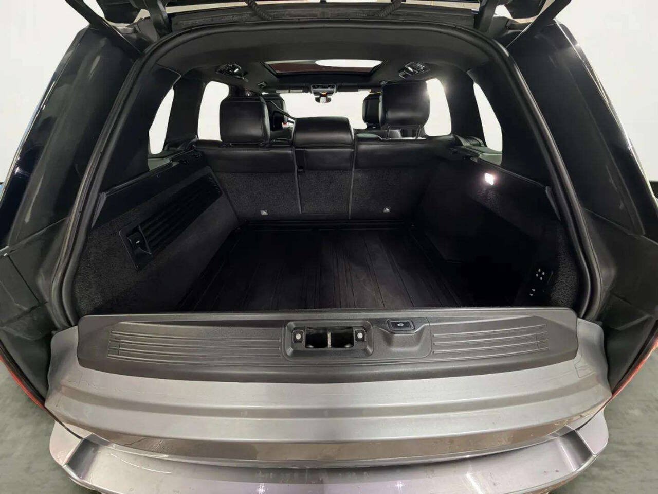 Used 2021 Land Rover Range Rover Westminster Edition AWD/4WD image 20