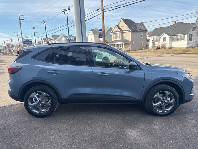 New 2026 Ford Escape ST-Line w/ Tech Pack #1 AWD/4WD image 5