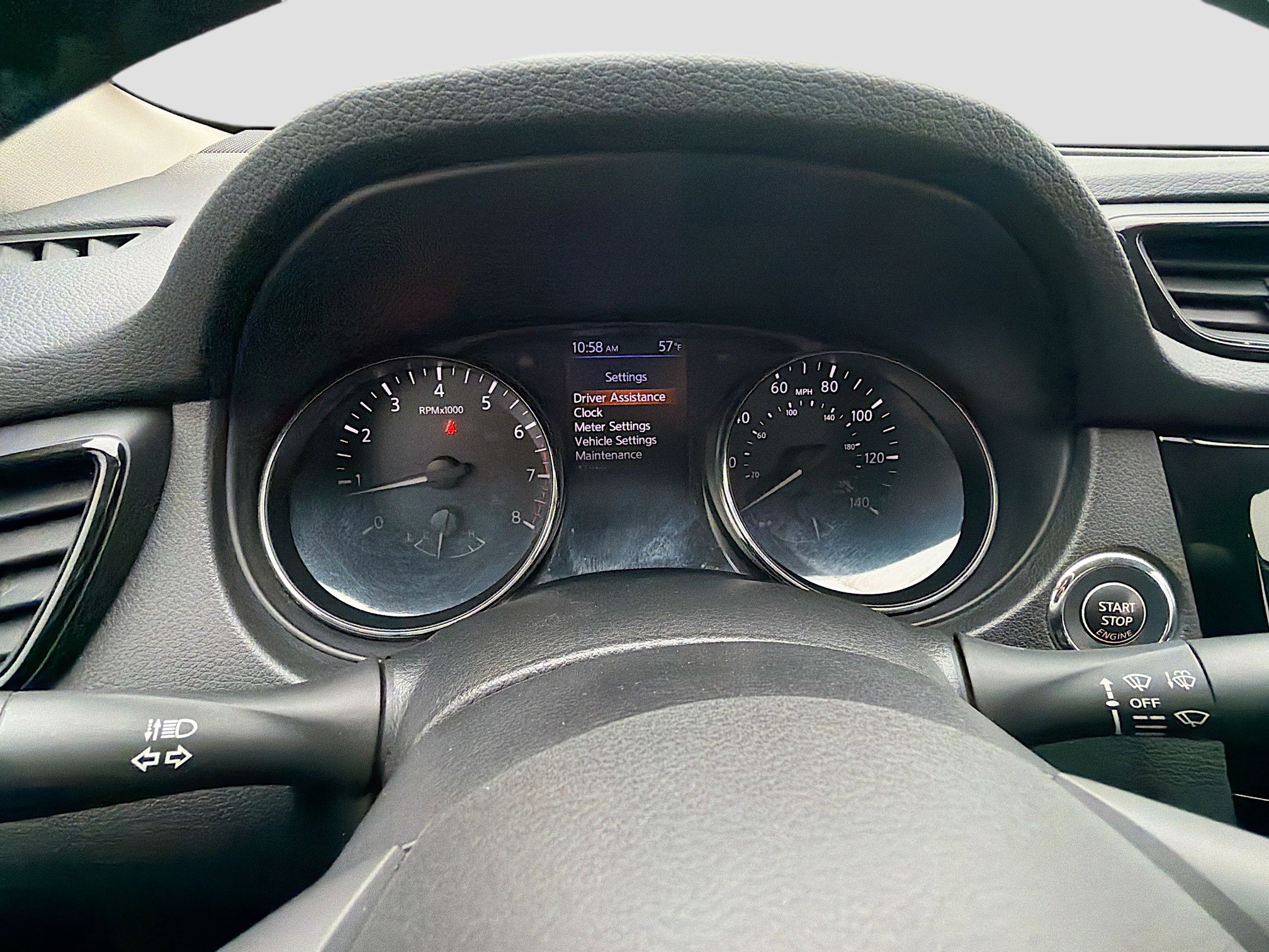 Used 2018 Nissan Rogue SV image 38