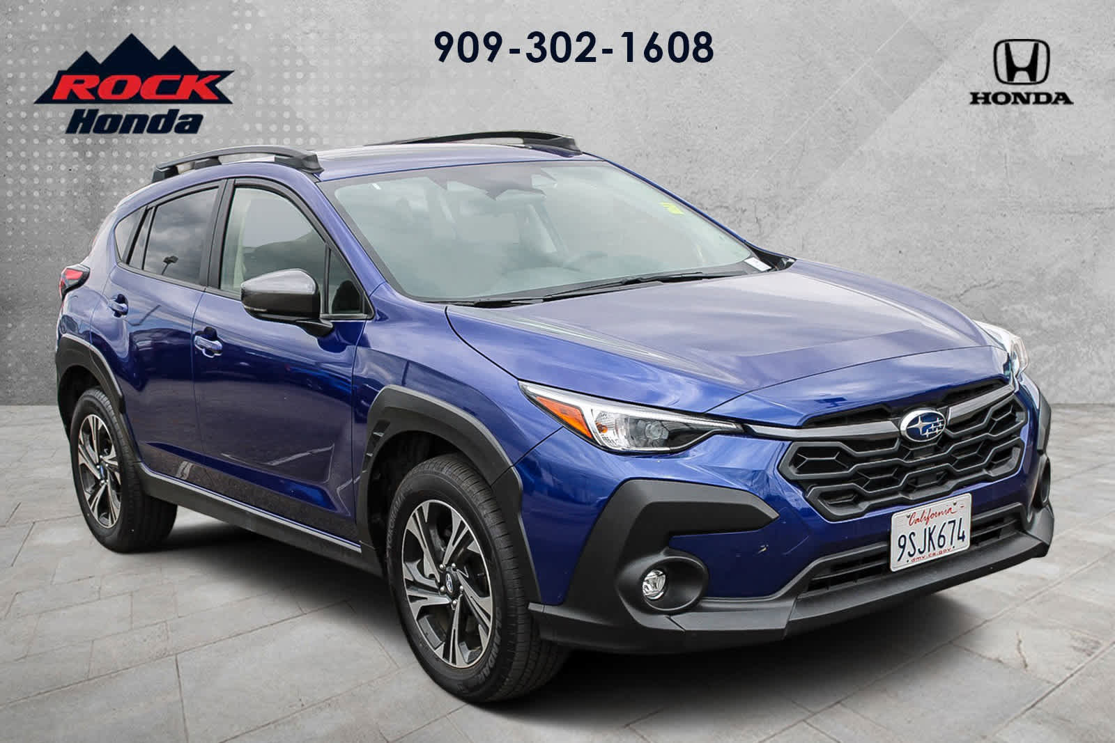 Used 2025 Subaru Crosstrek 2.0i Premium AWD/4WD image 3
