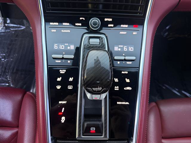 Used 2018 Porsche Panamera Turbo Executive image 19