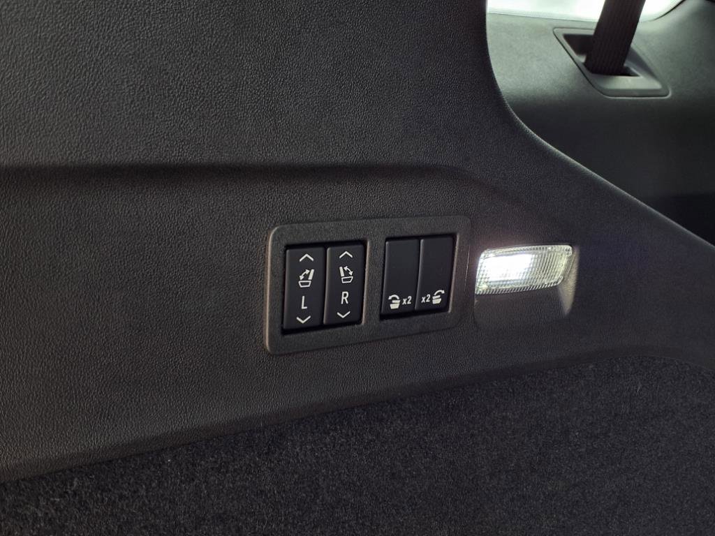 New 2026 Cadillac Escalade IQL Sport 1 image 15