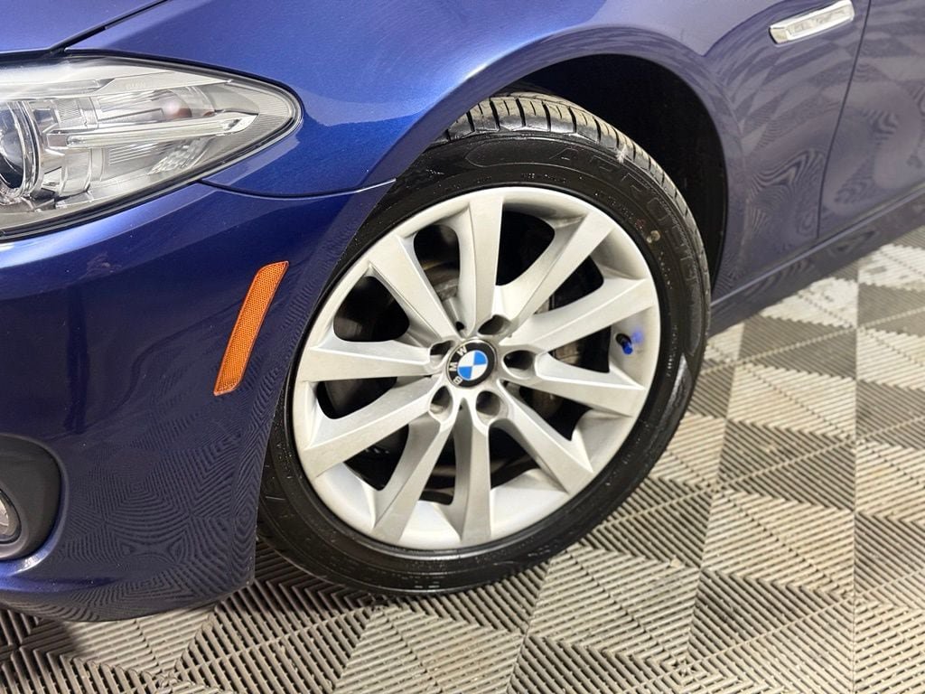 Used 2016 BMW 535i xDrive Sedan AWD/4WD image 2