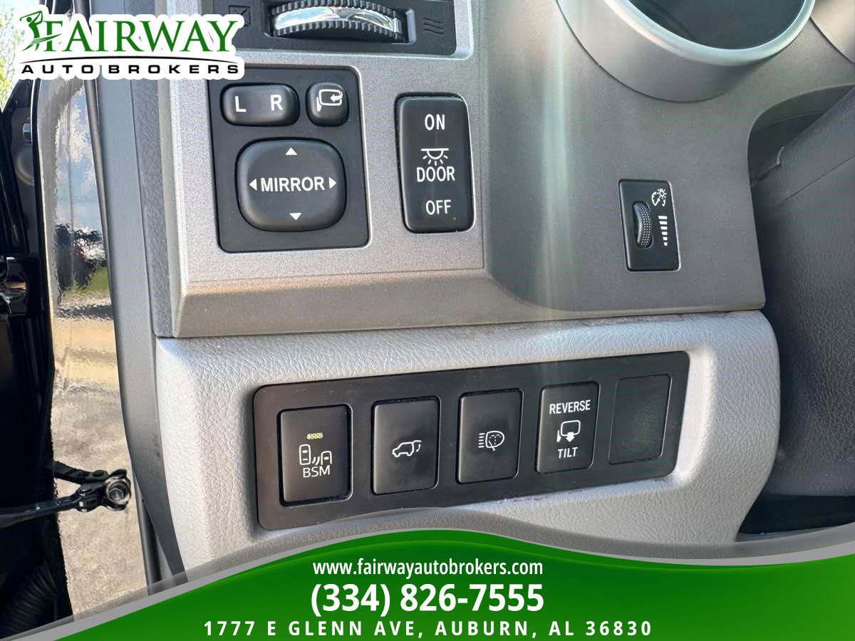 Used 2015 Toyota Sequoia Platinum AWD/4WD image 18