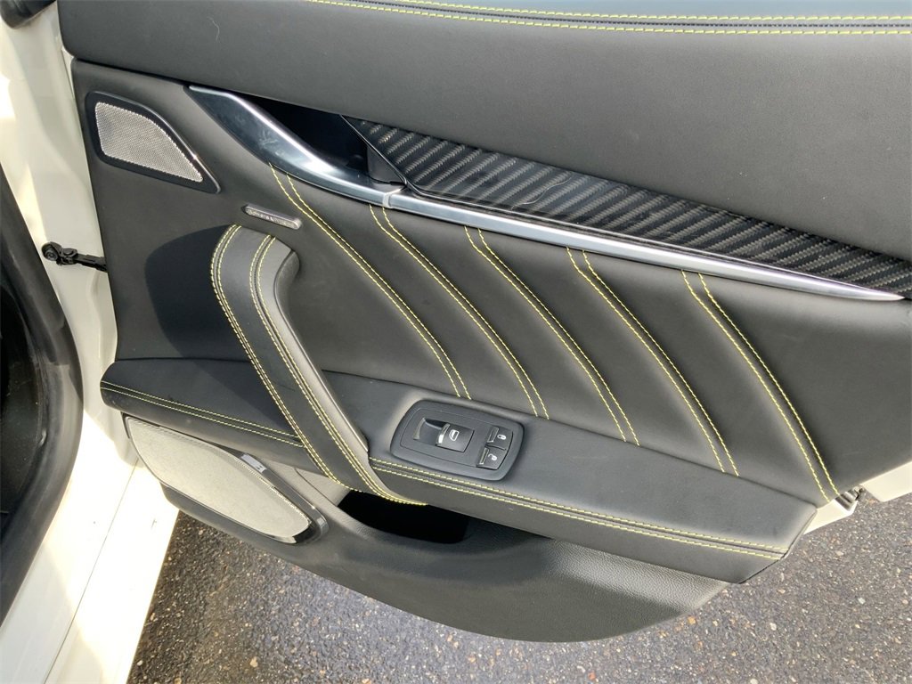 Used 2022 Maserati Ghibli Modena Q4 image 32