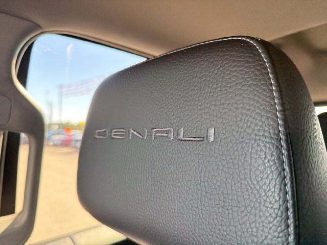 Used 2019 GMC Sierra 1500 Denali w/ Denali Ultimate Package AWD/4WD image 30