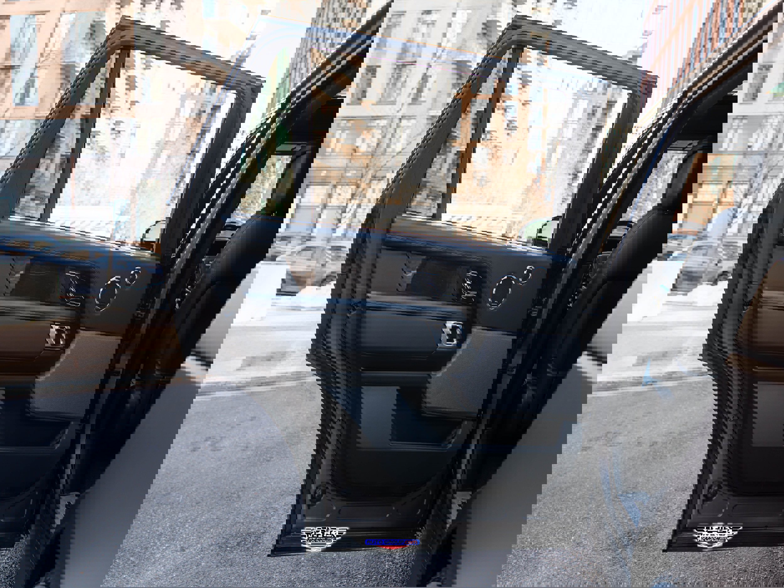 Used 2020 Land Rover Range Rover Long Wheelbase HSE image 48