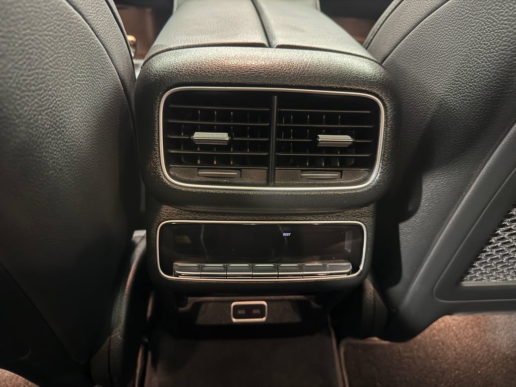 Used 2026 Mercedes-Benz GLS 450 4MATIC image 37