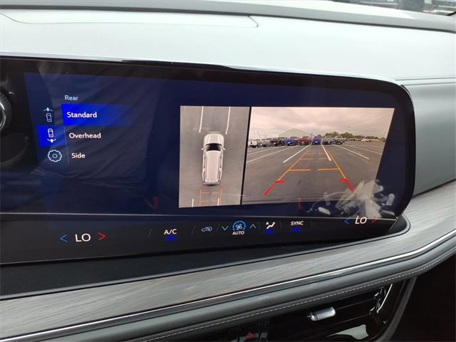 New 2026 Chevrolet Suburban LS image 12