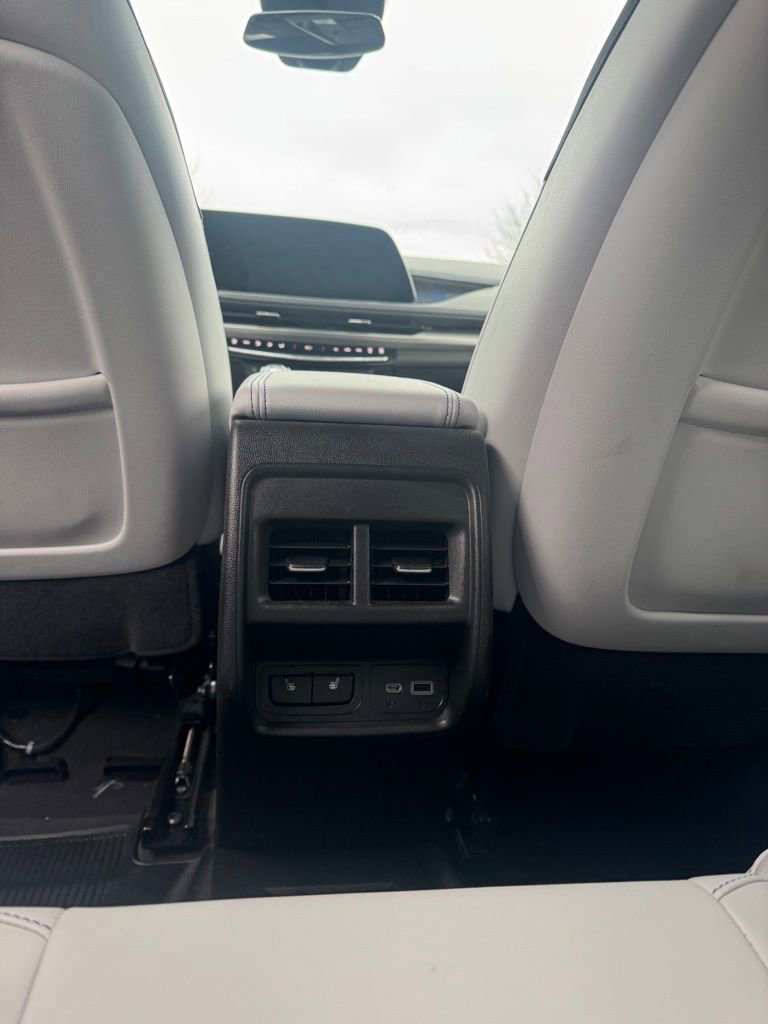 Used 2024 Cadillac XT4 Sport image 18