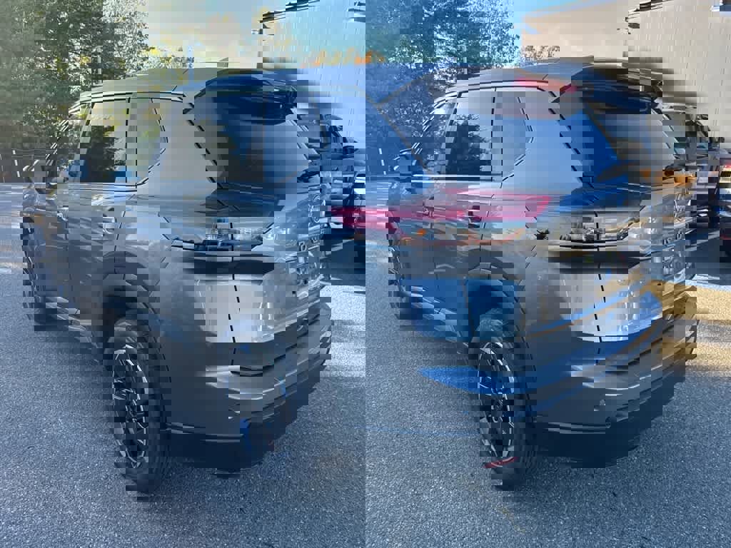 New 2026 Nissan Rogue SV image 4