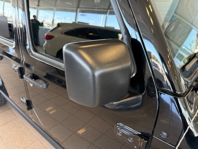 Used 2020 Jeep Gladiator Rubicon AWD/4WD image 11