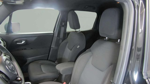 Used 2021 Jeep Renegade Latitude image 26