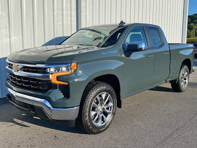 New 2026 Chevrolet Silverado 1500 LT image 3
