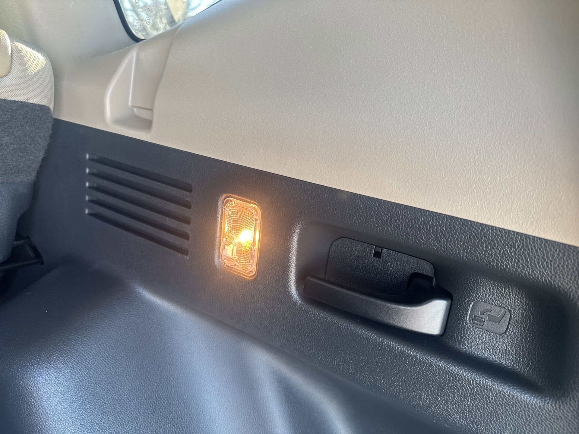 Used 2018 Honda CR-V EX image 25