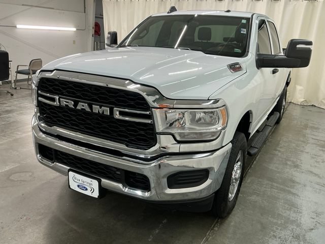 Used 2024 RAM 2500 Tradesman w/ Chrome Appearance Group AWD/4WD image 9