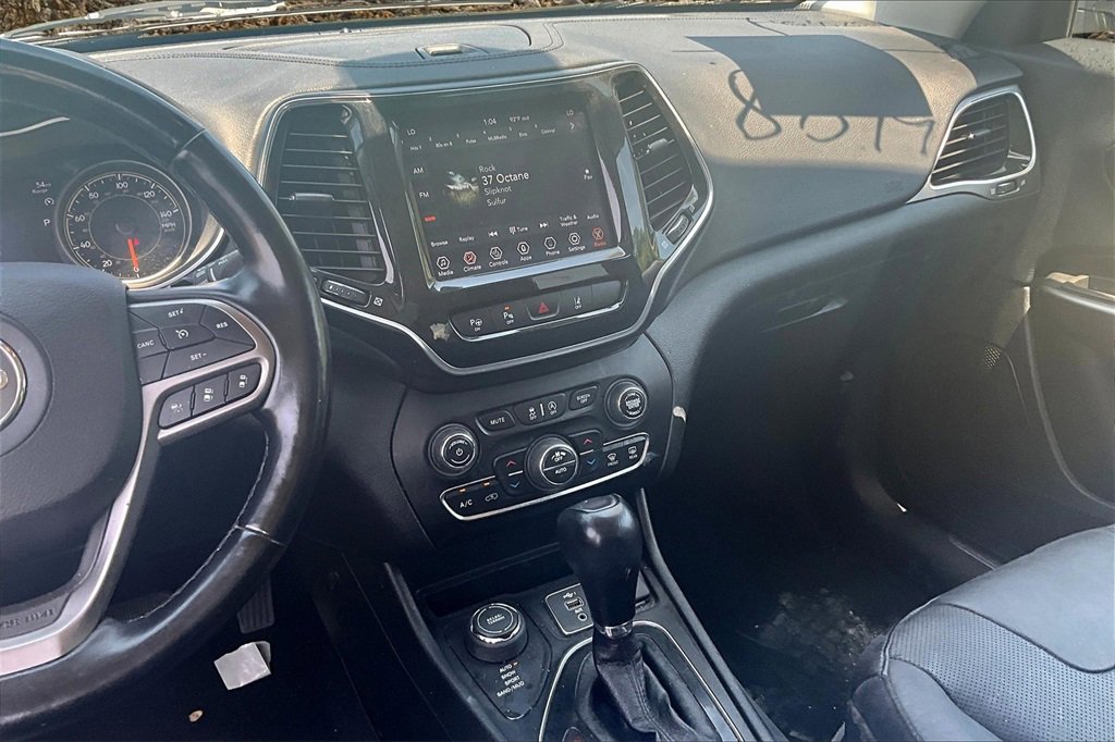 Used 2021 Jeep Cherokee Limited image 6