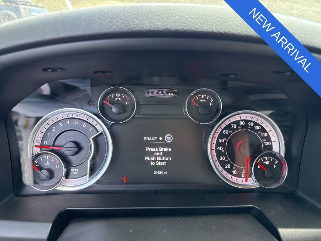 Used 2022 RAM 1500 Classic SLT w/ Electronics Convenience Group image 11