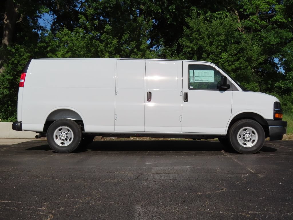 New 2026 Chevrolet Express 3500 Extended w/ Driver Convenience Package RWD image 2
