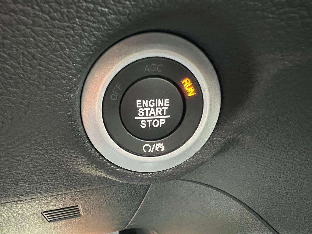 New 2026 Chrysler Pacifica Limited w/ S Appearance Package FWD image 31