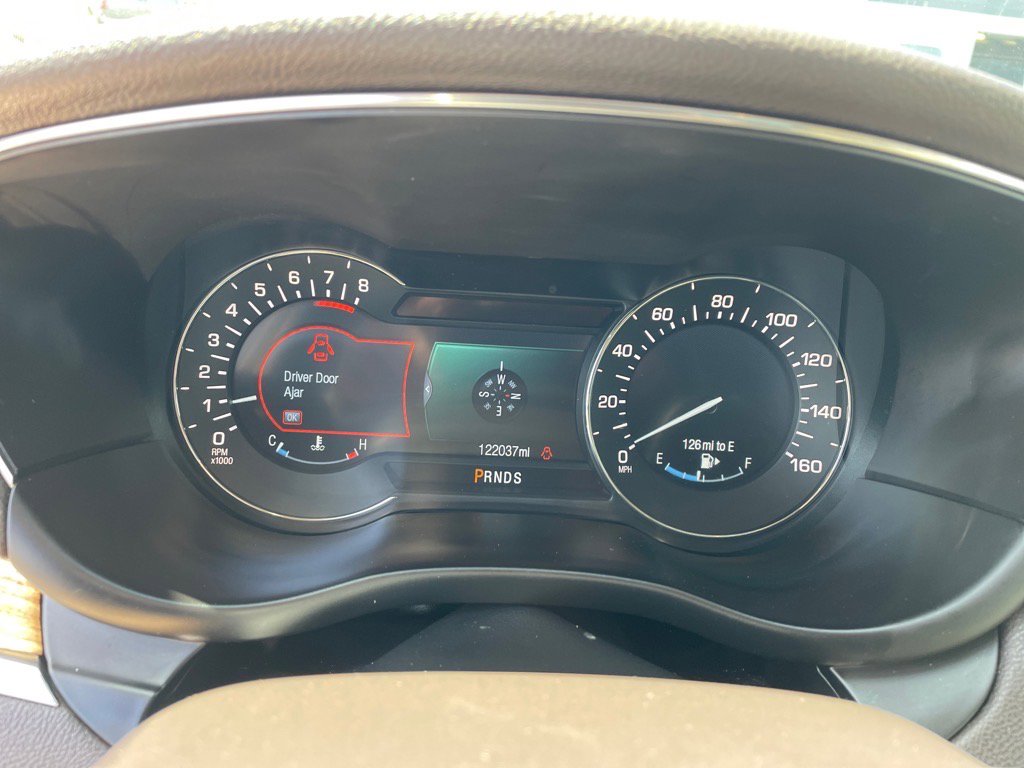 Used 2015 Lincoln MKC AWD w/ Equipment Group 101A Select image 13