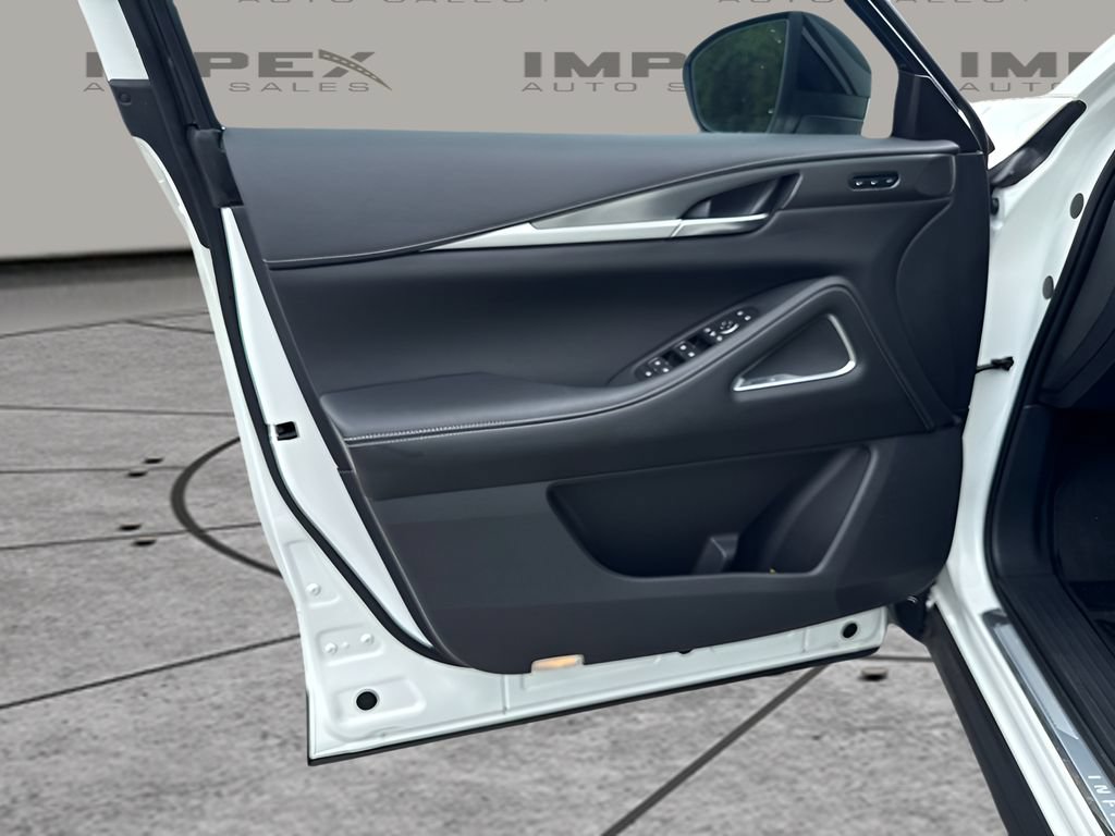 Used 2023 INFINITI QX60 Luxe w/ Vision Package FWD image 28