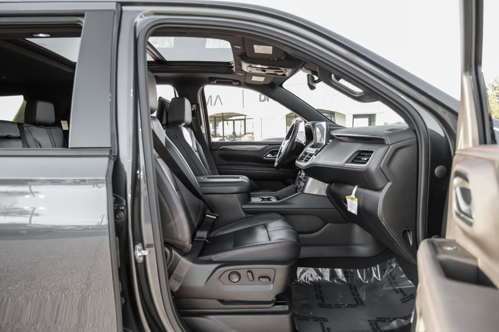 Used 2021 Chevrolet Tahoe RST w/ Rear Media and Nav Package AWD/4WD image 34