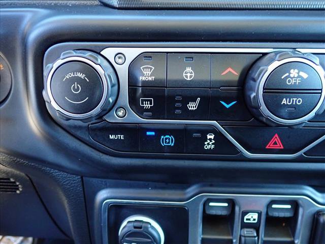Used 2022 Jeep Wrangler Unlimited Sahara w/ Cold Weather Group image 18