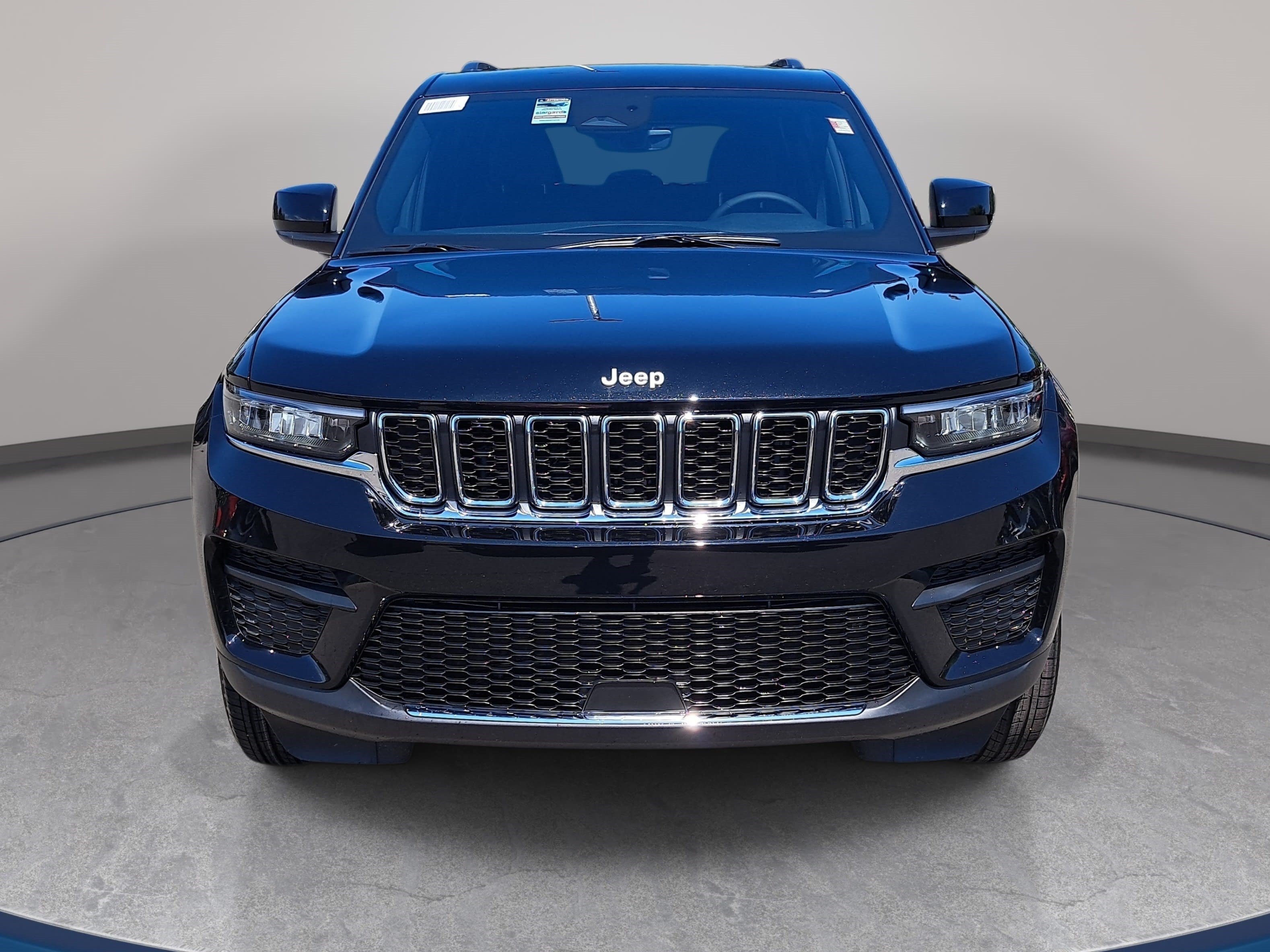 New 2026 Jeep Grand Cherokee Laredo X AWD/4WD image 2