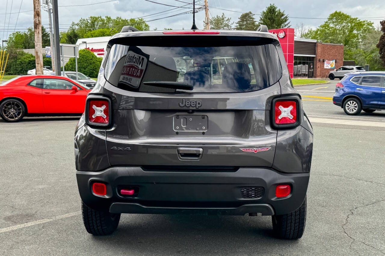 Used 2019 Jeep Renegade Trailhawk w/ UConnect 8.4 Nav Group AWD/4WD image 5