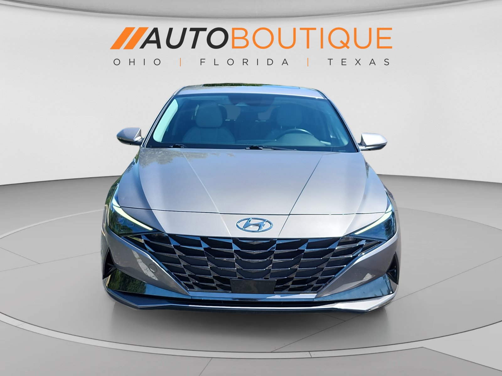 Used 2023 Hyundai Elantra Limited w/ Cargo Package FWD image 8