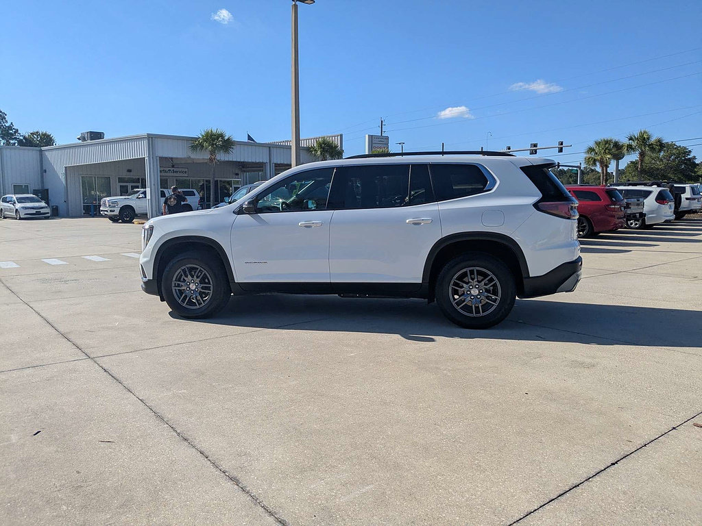 Used 2025 GMC Acadia Elevation FWD image 6