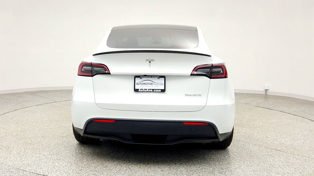 Used 2023 Tesla Model Y Performance image 6
