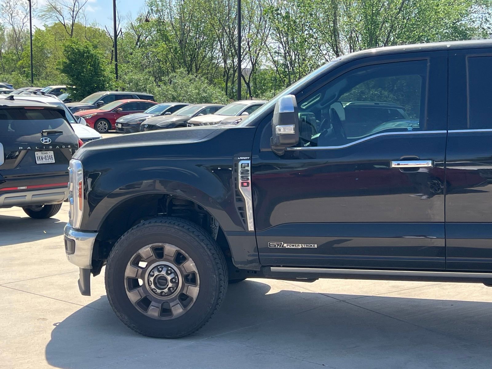 Used 2025 Ford F250 Lariat w/ Lariat Ultimate Package image 8