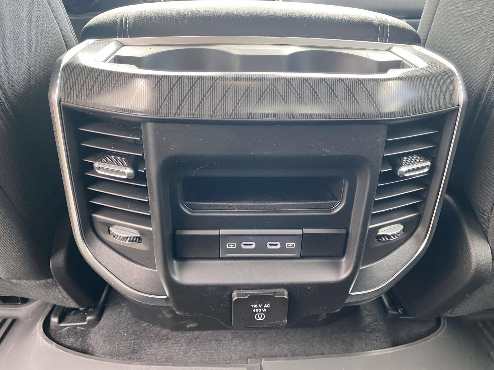 New 2026 RAM 1500 Big Horn AWD/4WD image 13