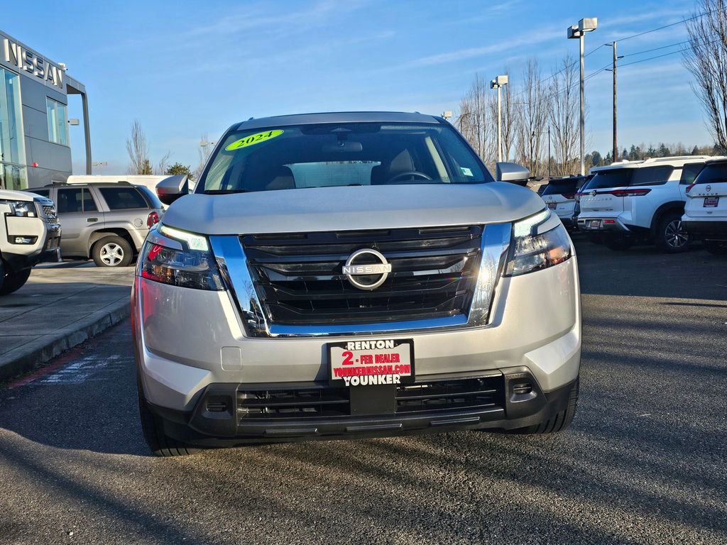 Certified 2024 Nissan Pathfinder SV w/ SV Premium Package image 2