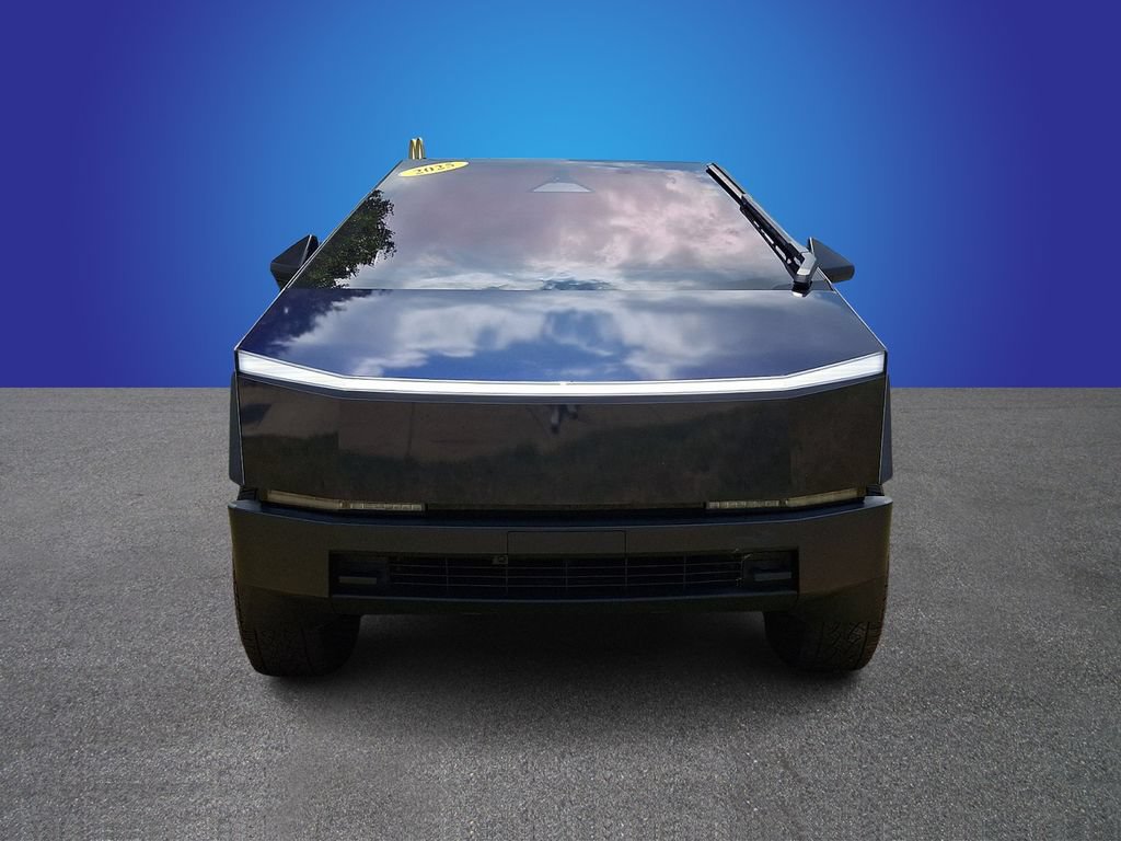 Used 2025 Tesla Cybertruck AWD Crew Cab image 2