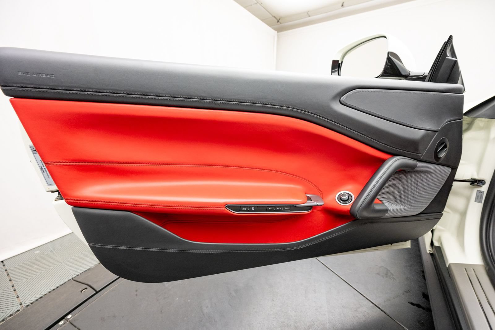 Used 2018 Ferrari GTC4Lusso T RWD image 26