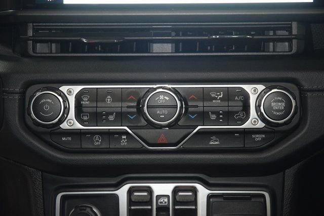 Used 2024 Jeep Wrangler Rubicon w/ Convenience Group image 30