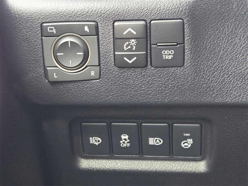 Used 2023 Lexus GX 460 Premium w/ Premium Package image 22